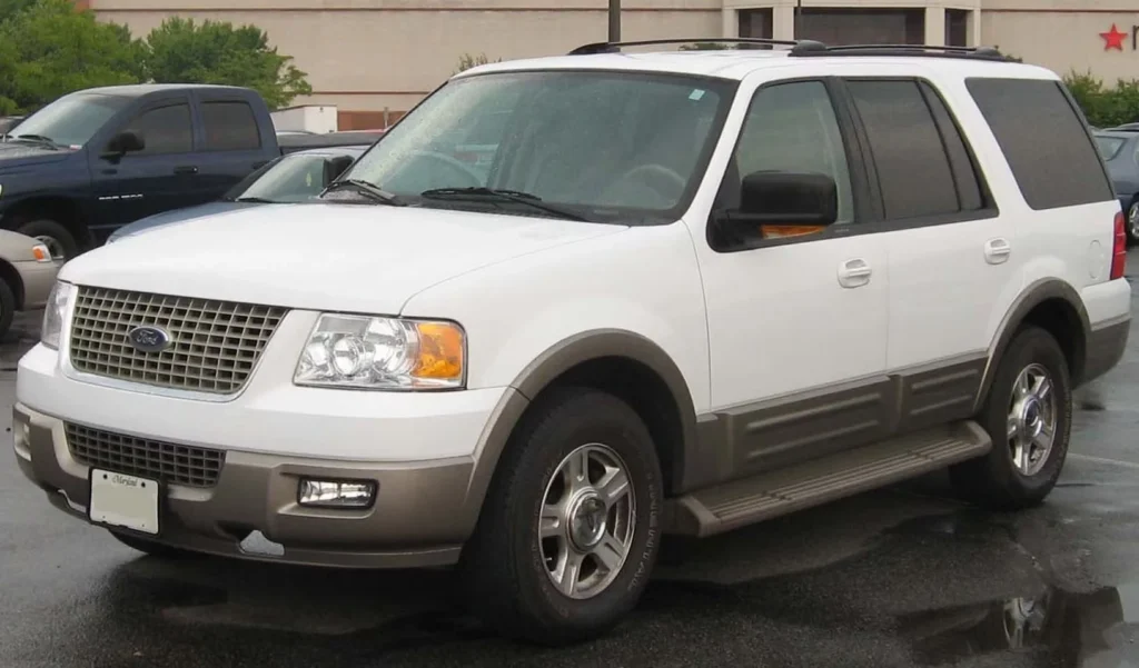 Best & Worst Years for Ford Expedition 2nd Generation (2003-2006)